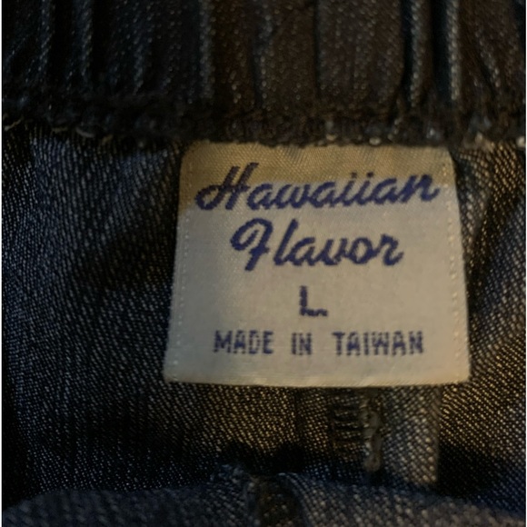 90s VINTAGE! HAWAIIAN FLAVOR Shorts - Picture 4 of 5